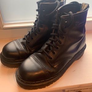Dr. Martens 1460 Unisex Boots